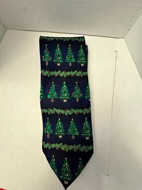 Holidays by MMG Christmas Tree Novelty Necktie 100% Silk Tie Xmas Men’s